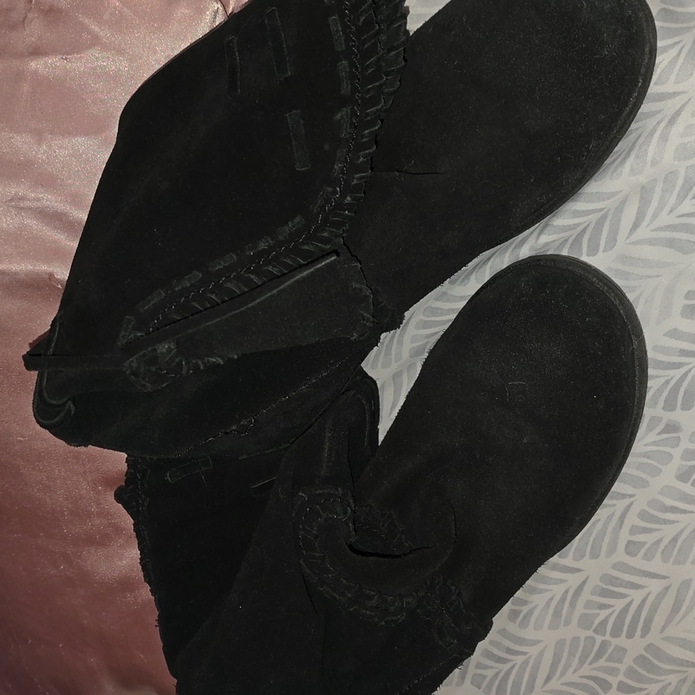 Blk Boots w/a Soft Top - Like new! - Picture 9 of 9